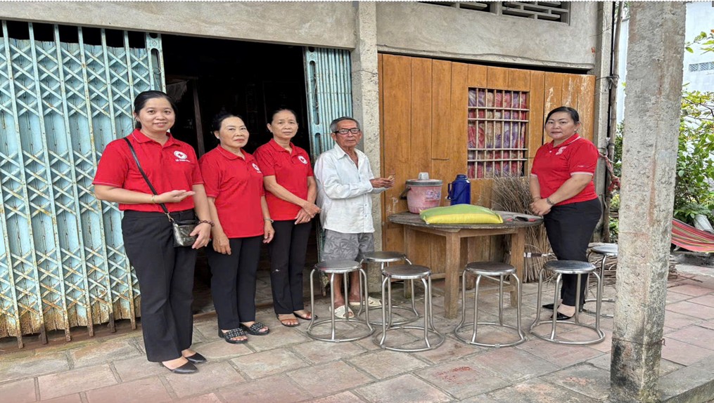 Hội Nông dân xã Hiếu Thành luôn quan tâm đến công tác an sinh xã hội cho cán bộ, hội viên Nông dân và học sinh khó khăn trong xã

