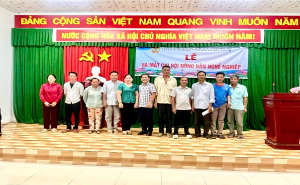 Hội Nông dân xã Hiếu Thành tổ chức lễ ra mắt “ Chi hội nông dân nghề nghiệp"