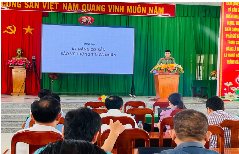 Xã Hiếu Thành tổ chức bồi dưỡng kỹ năng số, an toàn thông tin và thực hành trí tuệ nhân tạo phục vụ công vụ năm 2026
